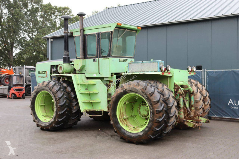 Zemědělský traktor  Bearcat PT225