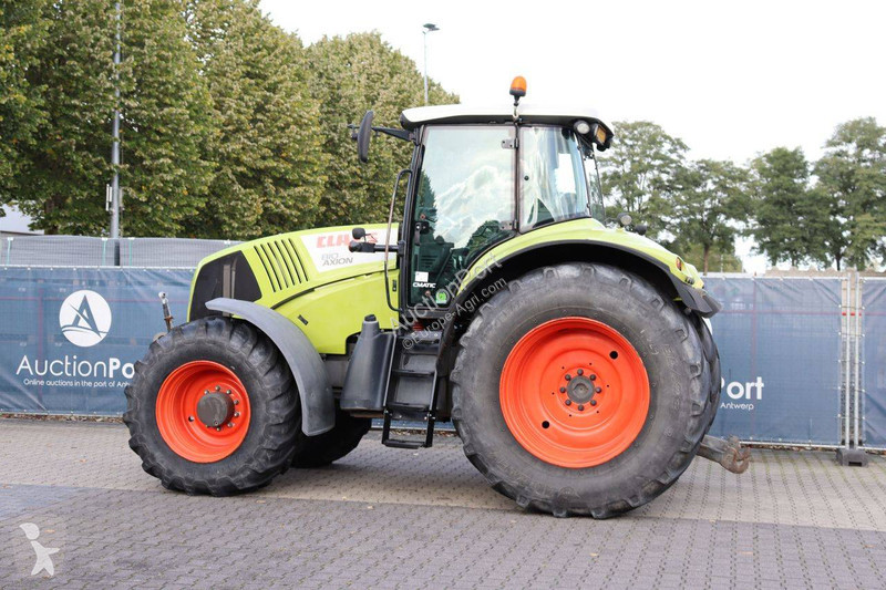 Zemědělský traktor Claas Axion 810
