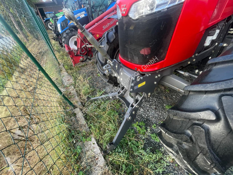 Tractor Massey Ferguson  5711 Dyna-4