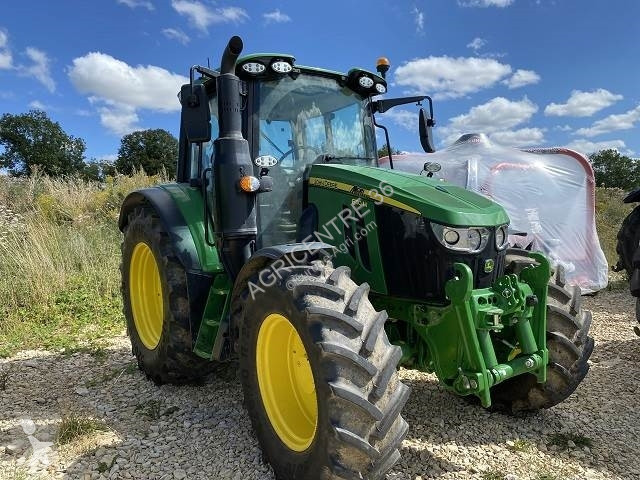 Tractor John Deere 6110M
