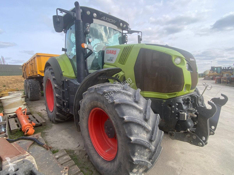 Tracteur agricole Claas Axion 800