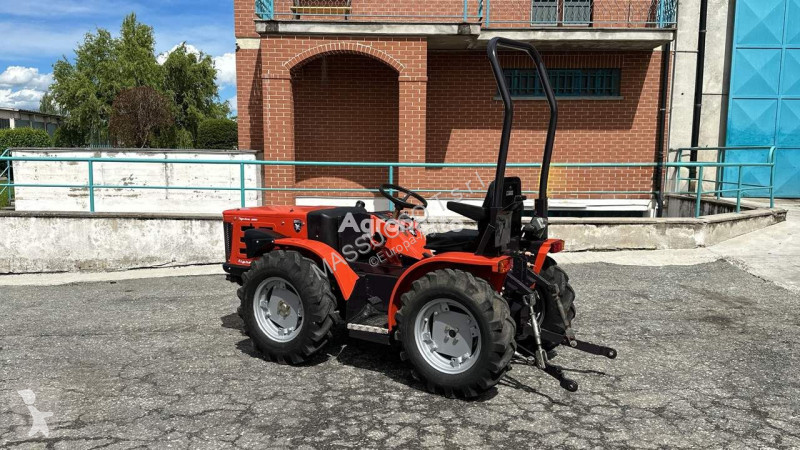جرار زراعي Carraro Tigretrac 3800 4x4