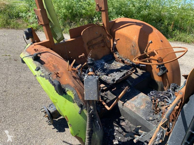 Tracteur agricole Claas ELIOS 210 Carte Grise...