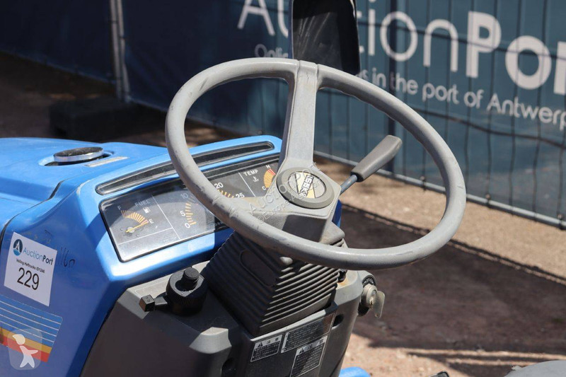 Tractor Iseki TF21F