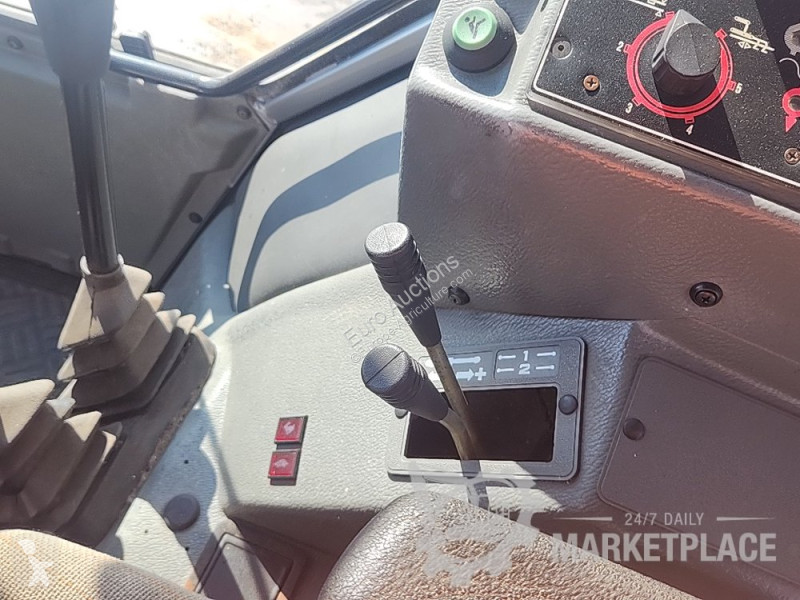 Сільськогосподарський трактор Massey Ferguson 3060
