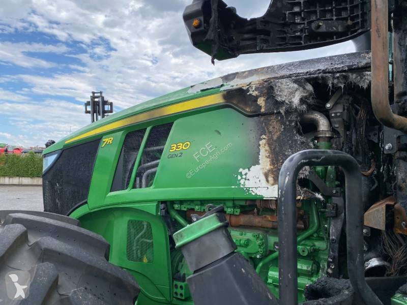 Lantbrukstraktor John Deere 7R330...