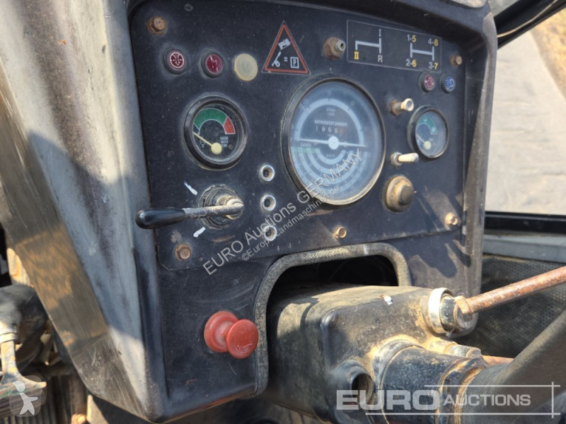 Lantbrukstraktor John Deere 2130