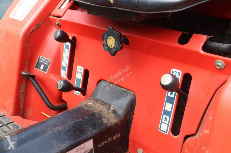 جرار زراعي Yanmar F14D