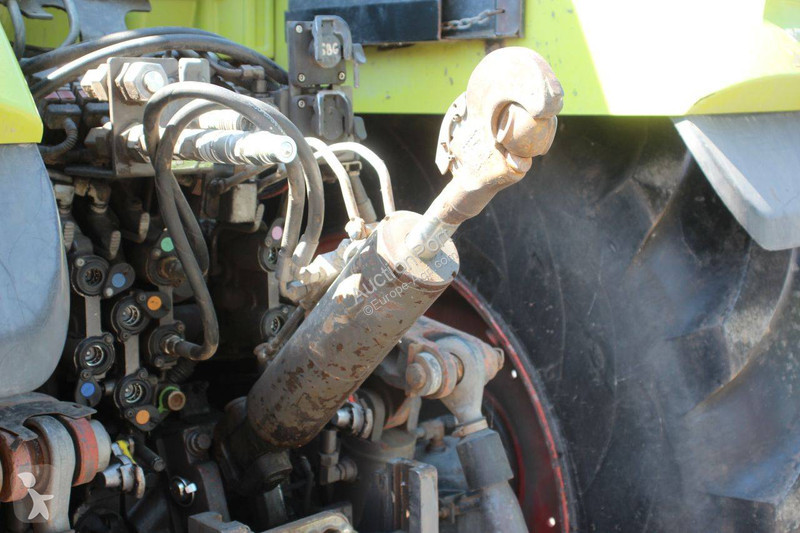 Tracteur agricole Claas Axion 930