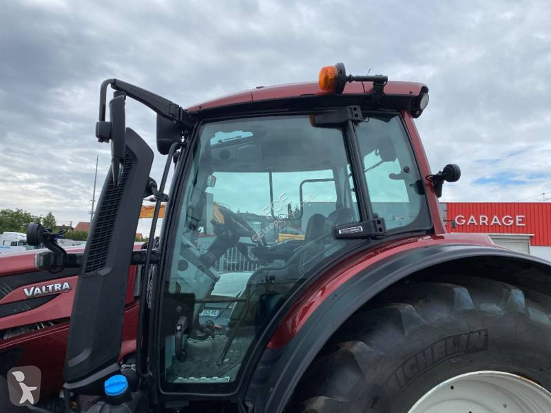 Tracteur agricole Valtra N175/DIRECT UNLIMITED...