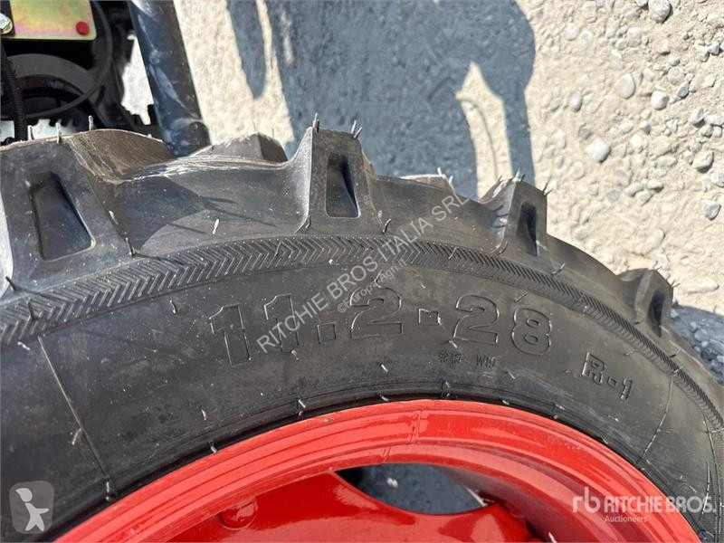 Сільськогосподарський трактор  TT604 4WD...