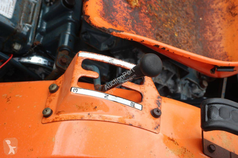 Сільськогосподарський трактор Kubota B1502DT