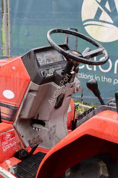 Mitsubishi MT15D tractor
