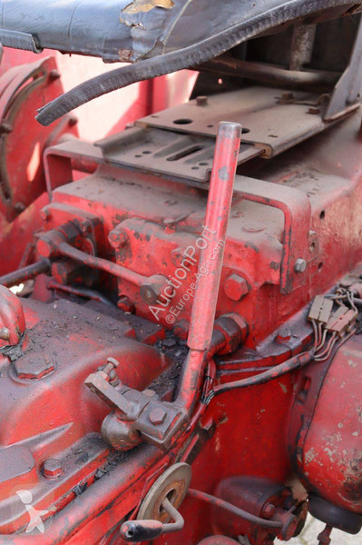 Tractor agrícola Mc Cormick 353