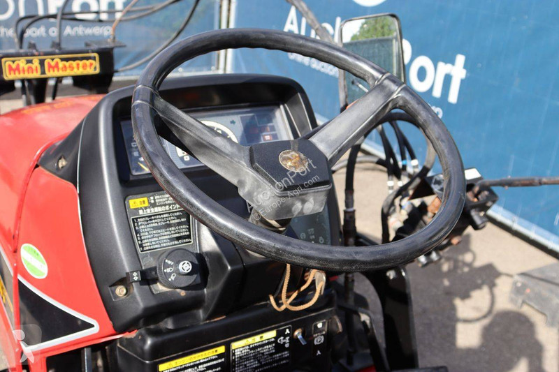 Tractor agrícola Mitsubishi MT205