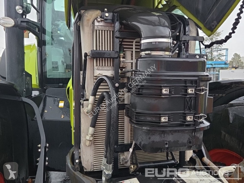 Tracteur agricole Claas Axion 870 CMATIC