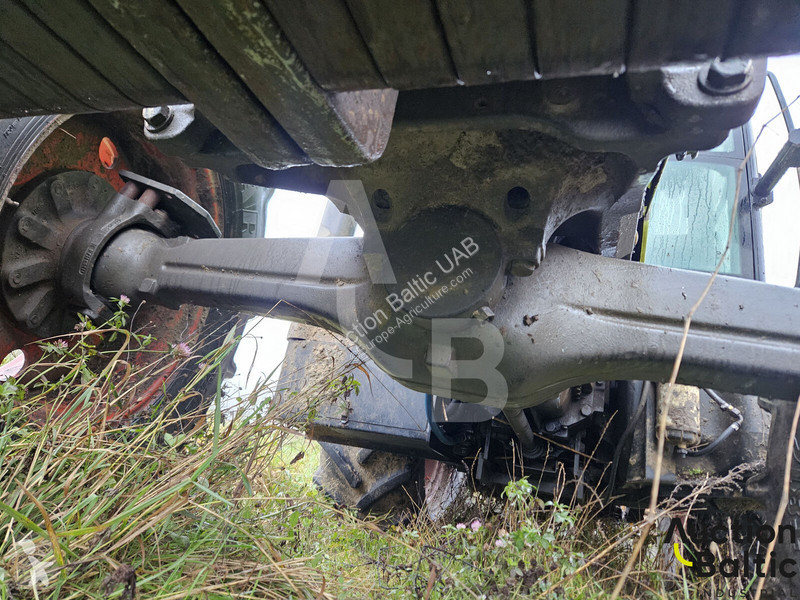Tractor Claas Arion 640