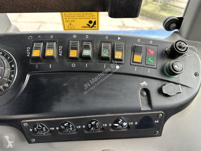 Tracteur agricole New Holland TVT 195 Dutch...
