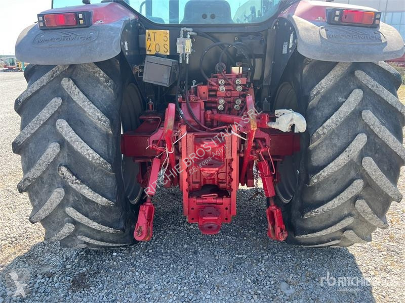 Tractor  MC135