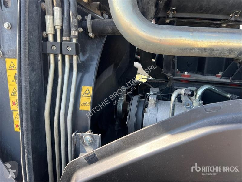 Tractor  X8.680 VT Drive