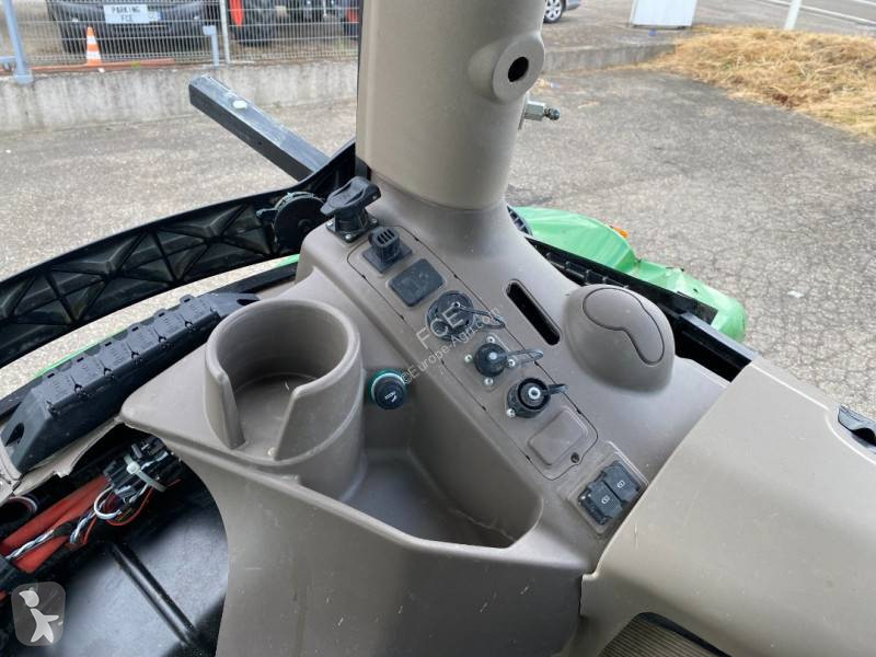 Lantbrukstraktor John Deere 6250R Premium...
