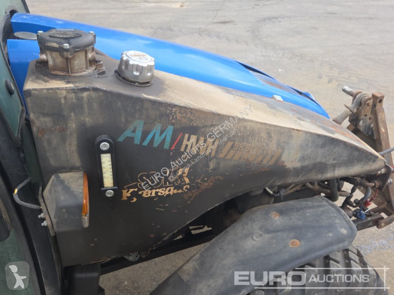 Сільськогосподарський трактор New Holland TCE55
