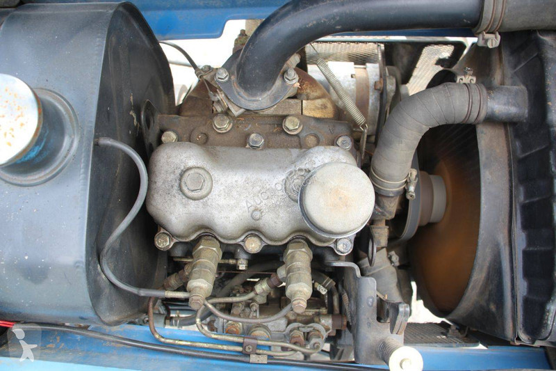 Сільськогосподарський трактор Iseki TS1610