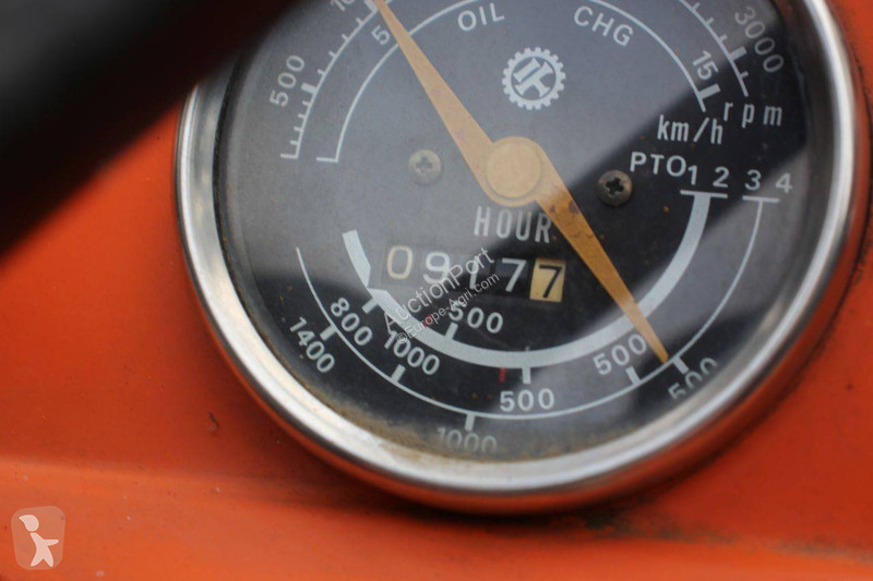 Сільськогосподарський трактор Kubota L2601
