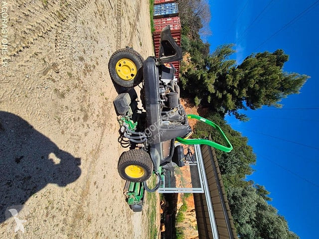 Tractor agrícola
