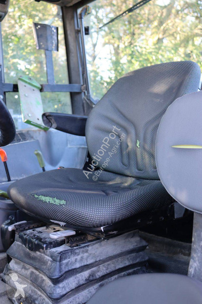 Tractor agrícola Claas 340 AXOS