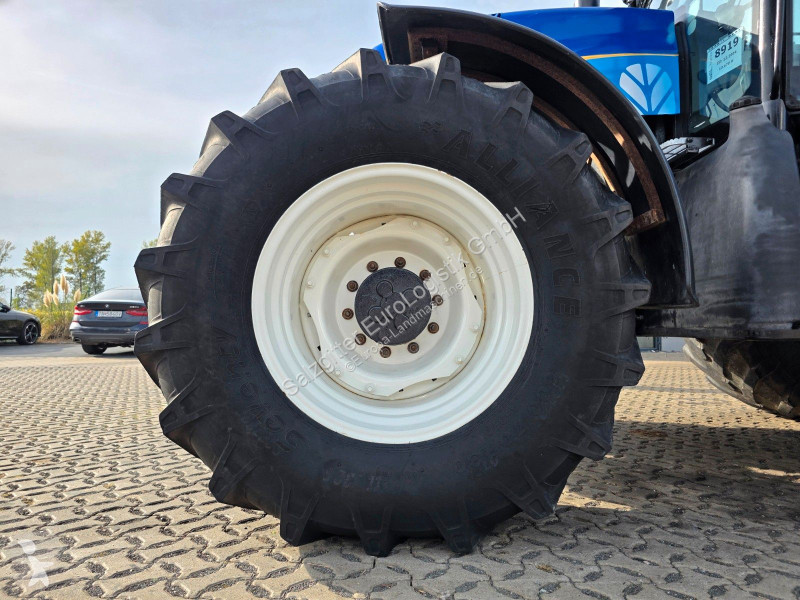 Tracteur agricole New Holland TG 230
