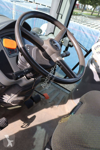 Zemědělský traktor Claas Arion 620