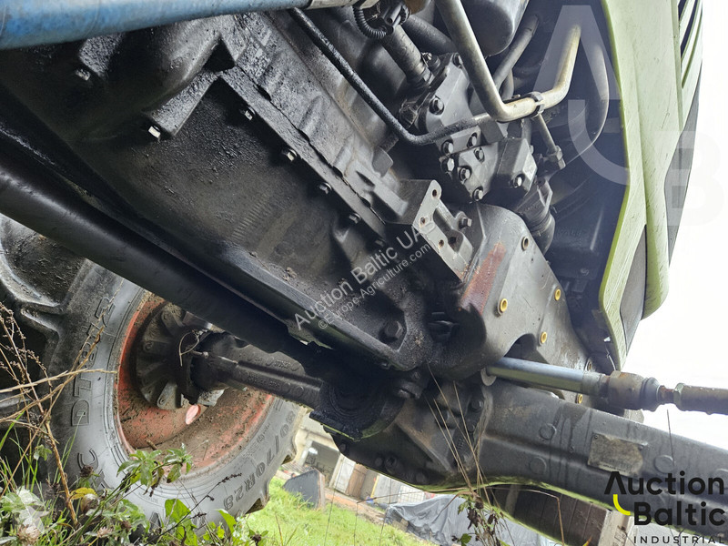 Tractor Claas Arion 640