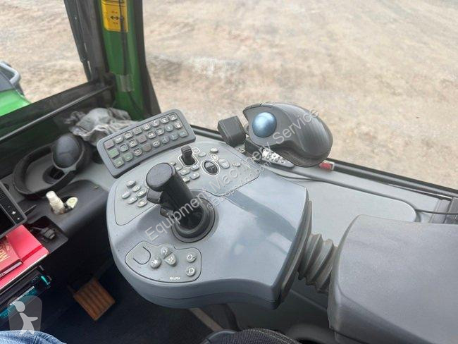 Ciągnik John Deere 1510G - CABINE TOURNANTE