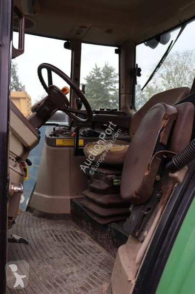 Tractor John Deere 6120