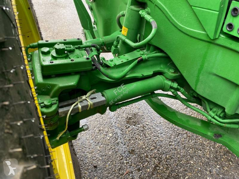 Lantbrukstraktor John Deere 7R330...