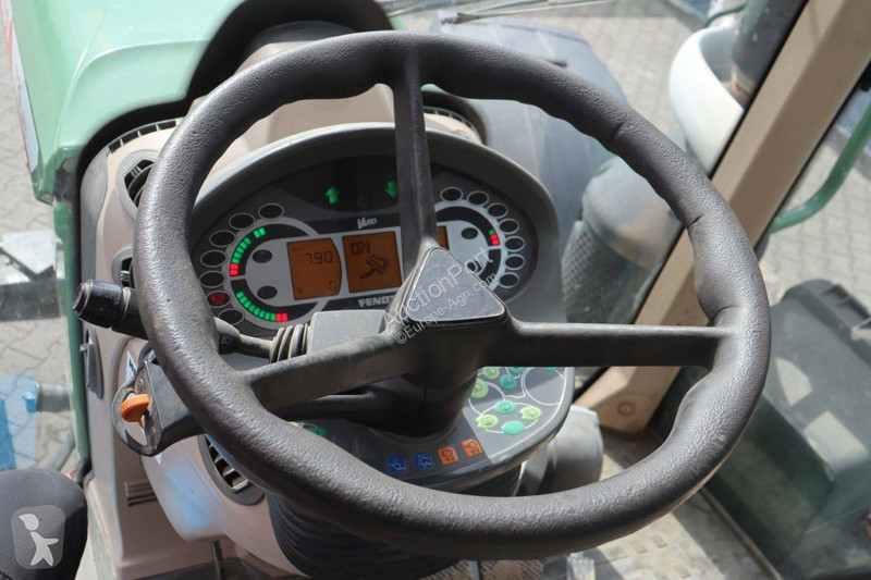 Lantbrukstraktor Fendt 720 VARIO