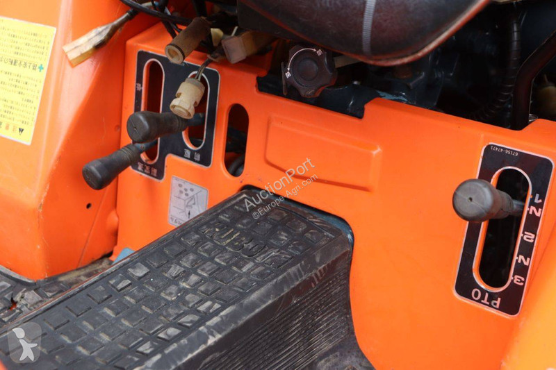 Сільськогосподарський трактор Kubota B1-14 Bulltra