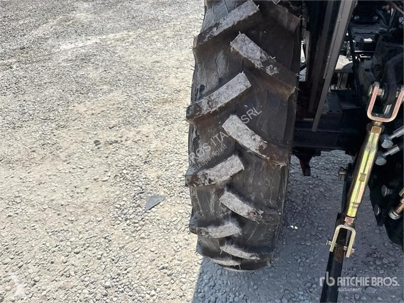 Сільськогосподарський трактор  TT604 4WD...