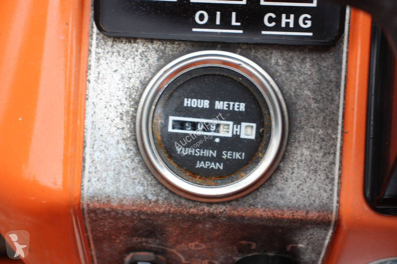 Сільськогосподарський трактор Kubota B1502DT