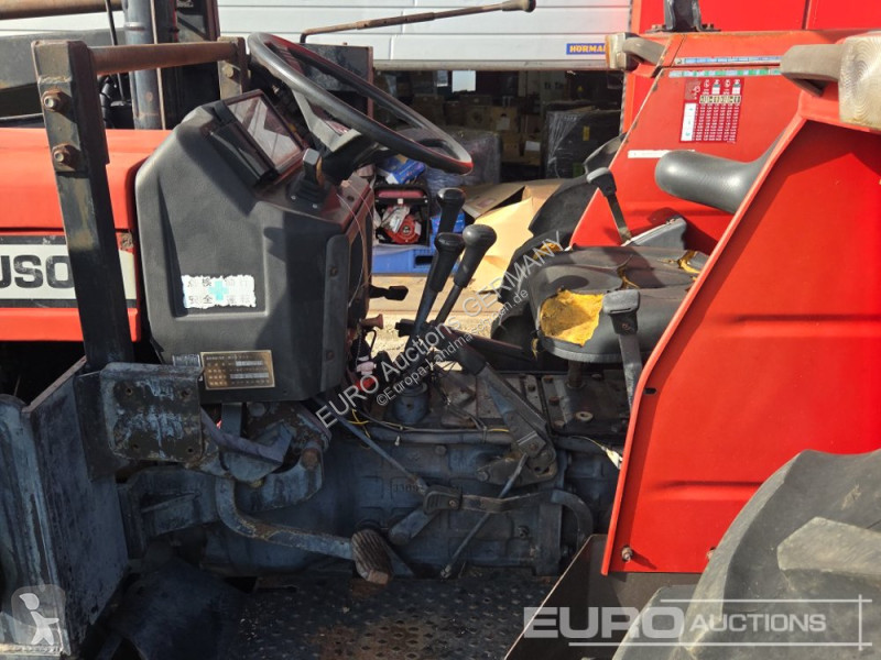 Ciągnik Massey Ferguson MF394-4H