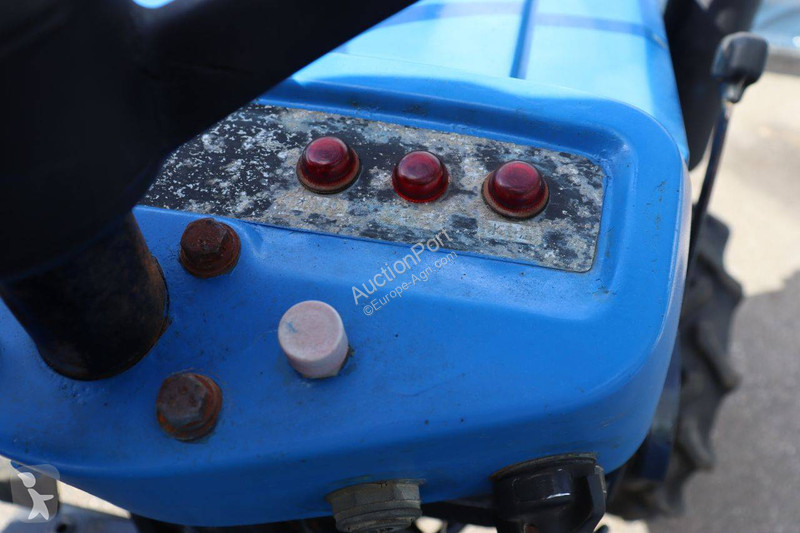 Tractor agrícola Iseki TX1500F