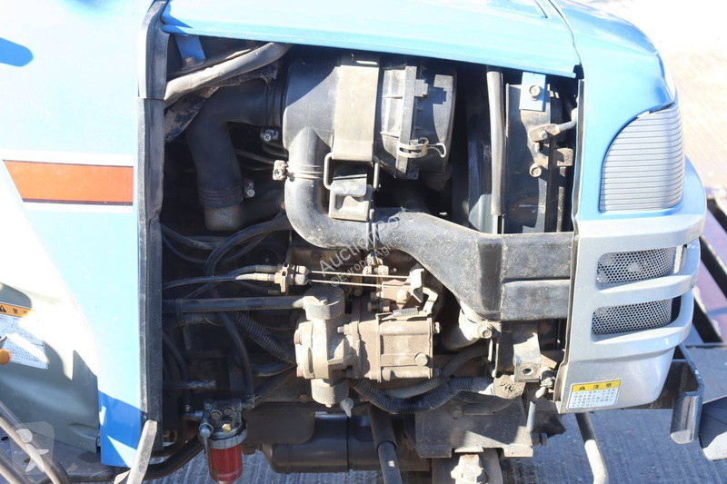 Tractor agrícola Iseki TM15F