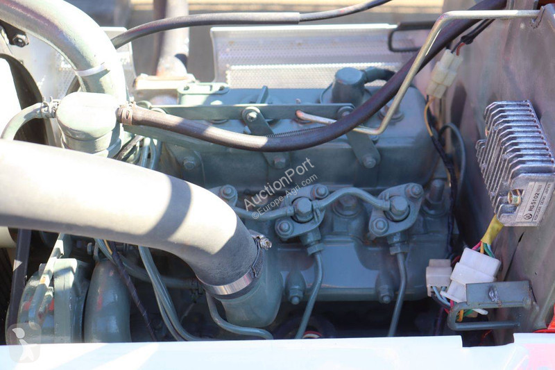 Tractor agrícola Yanmar YM1610D