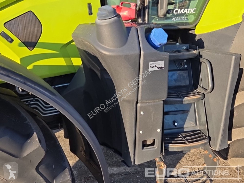 Tracteur agricole Claas Axion 810 CMATIC