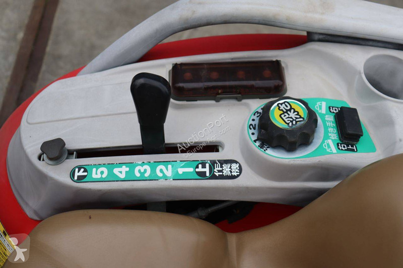 Zemědělský traktor Yanmar CT118