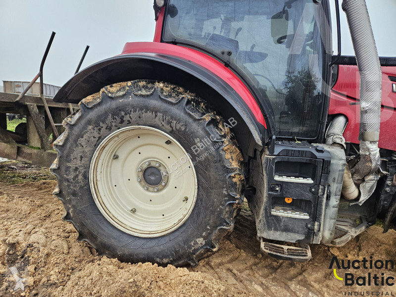 Tractor Valtra T 174 E