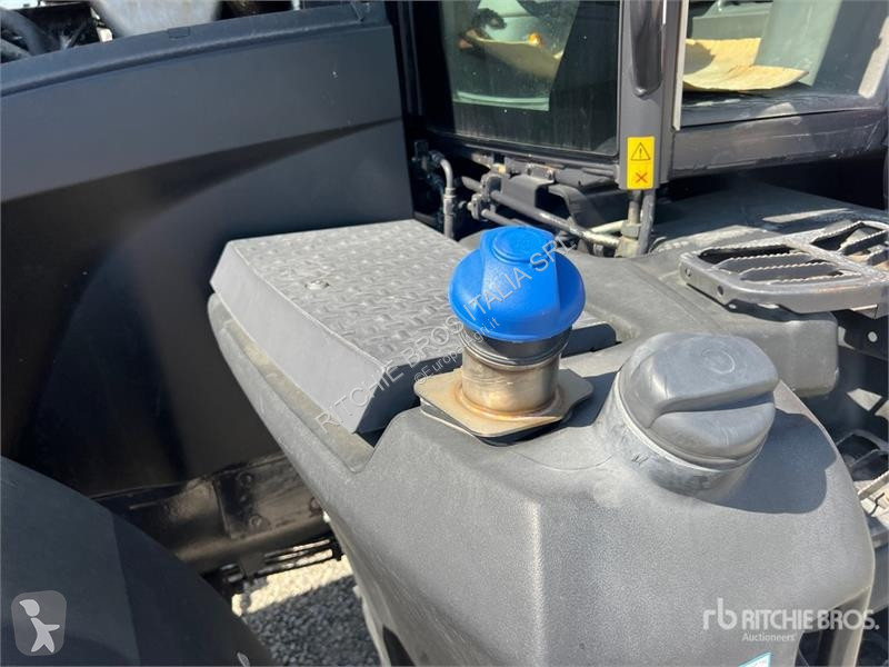 Tractor  X8.680 VT Drive