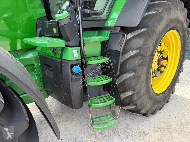Ciągnik John Deere 8R 370