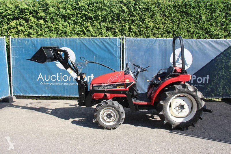 Lantbrukstraktor Mitsubishi MT205